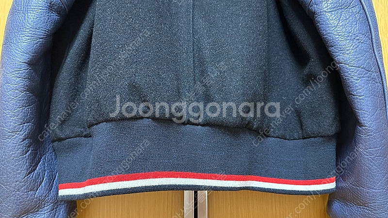 톰브라운 THOM BROWNE 바시티 점퍼 스타장 자켓...--8