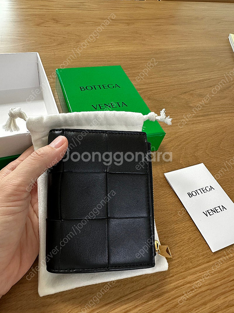 보테가베네타 스몰 카세트 폴더형 지퍼 지갑--7