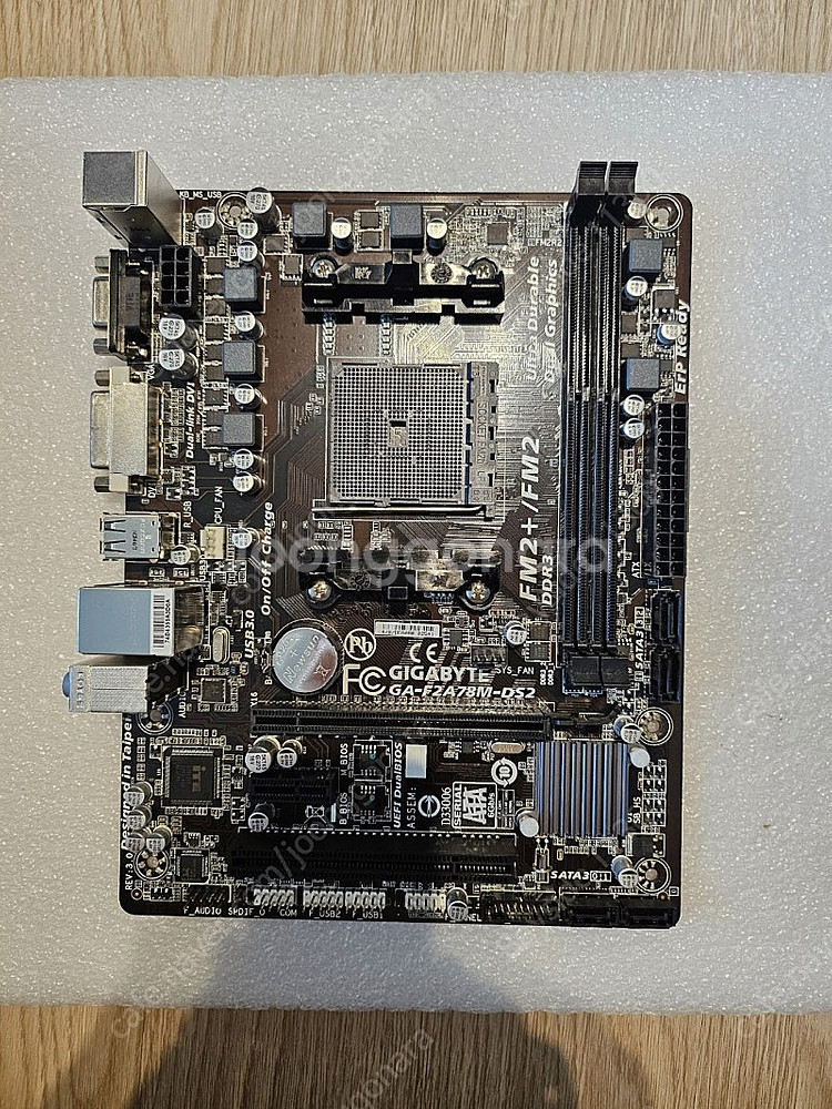 기가바이트 F2A78M-DS2 - 택포 2만원--1