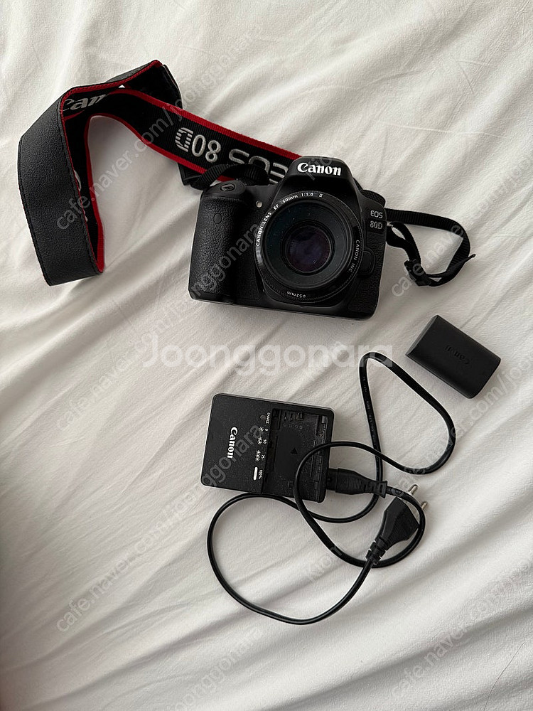 캐논 80d 바디 38만원에 판매합니다.(50mm 렌즈...--0