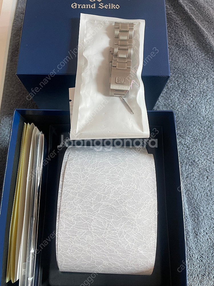 그랜드세이코 한정판 SBGA497 핑크송이--5