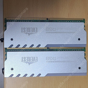 삼성 DDR4 64GB (32GB * 2) LEADCOOL RGB 방열판 팝니다