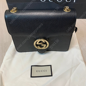 GUCCI 구찌 인터로킹G 스몰 체인 숄더백 ( 정품, 영수증 / 보증서 )