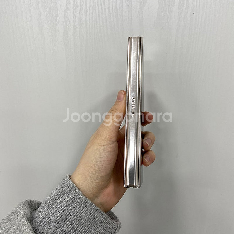 72033 갤럭시Z폴드4 256기가 베이지 공기계 팝니...--6