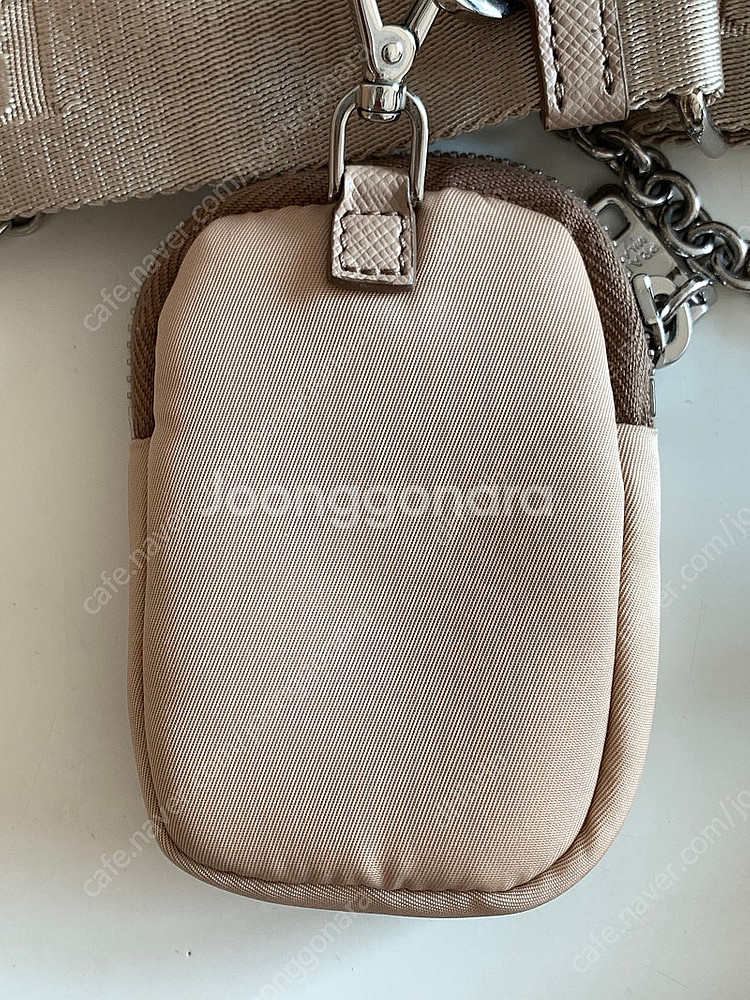 프라다 리에디션 리나일론 테수토 호보 체인백 베이지--4