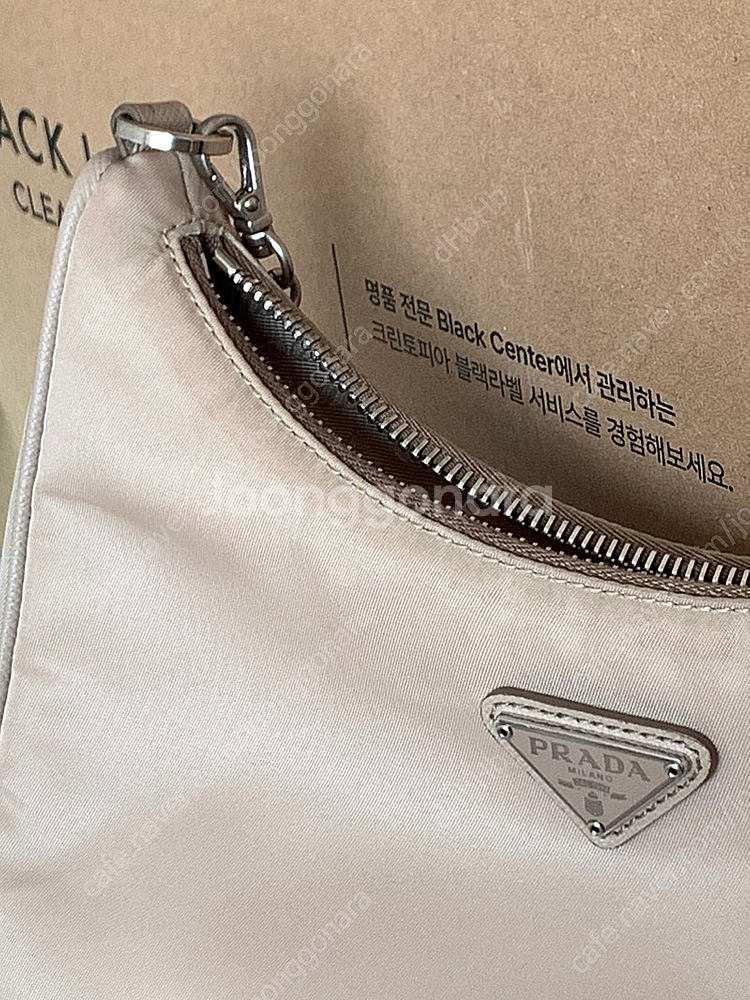 프라다 리에디션 리나일론 테수토 호보 체인백 베이지--9