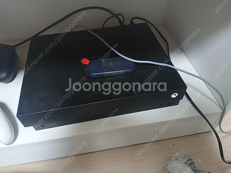 xbox one x (샌디스크 외장1T+패드2)--0
