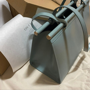투티에 파라렐백 하늘색🩵