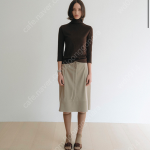 오브네어 MACON SUEDE SKIRT BEIGE S사이즈