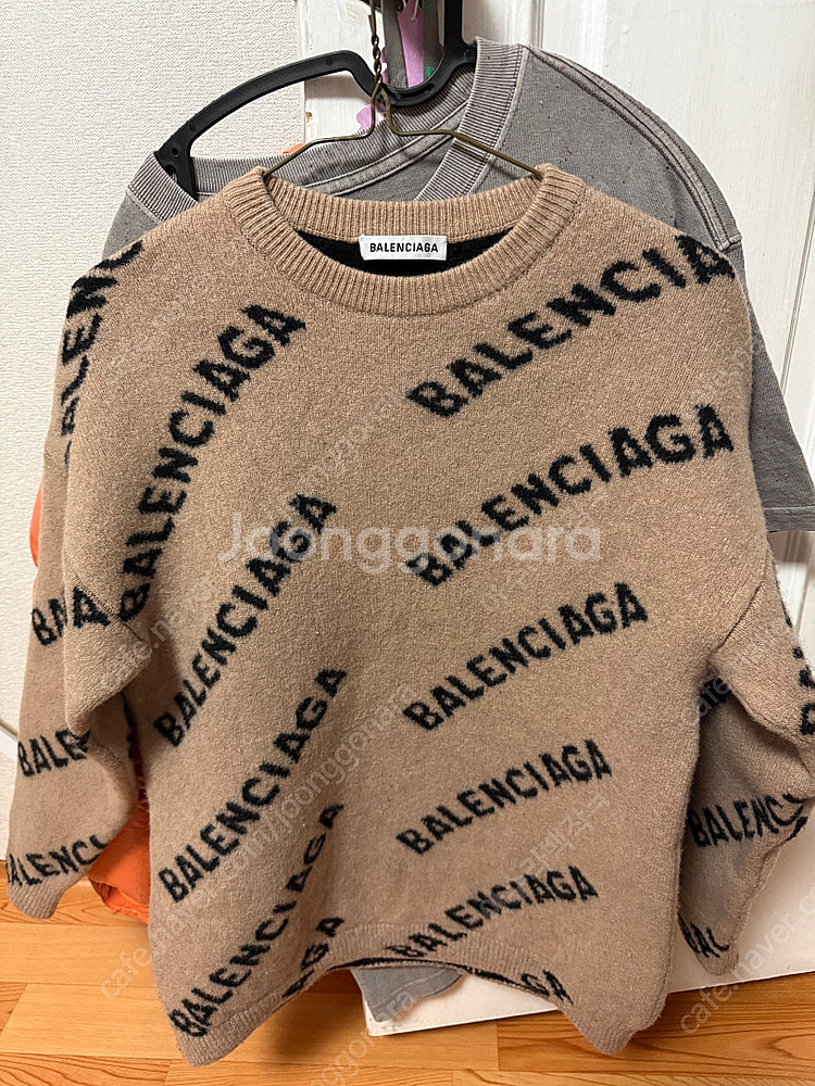 발렌시아가 멀티로고 니트--0