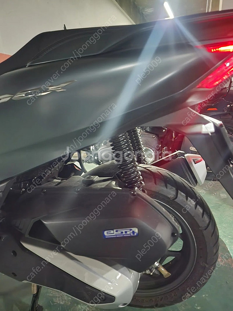 혼다 pcx 오토바이--3