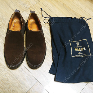 트리커즈 스웨이드 슬립온 로퍼 uk 7.5 판매합니다. / crockett&jones,PARABOOT,TRICKER'S,PRADA,알든,발리,토즈,처치스,페레가모,토즈