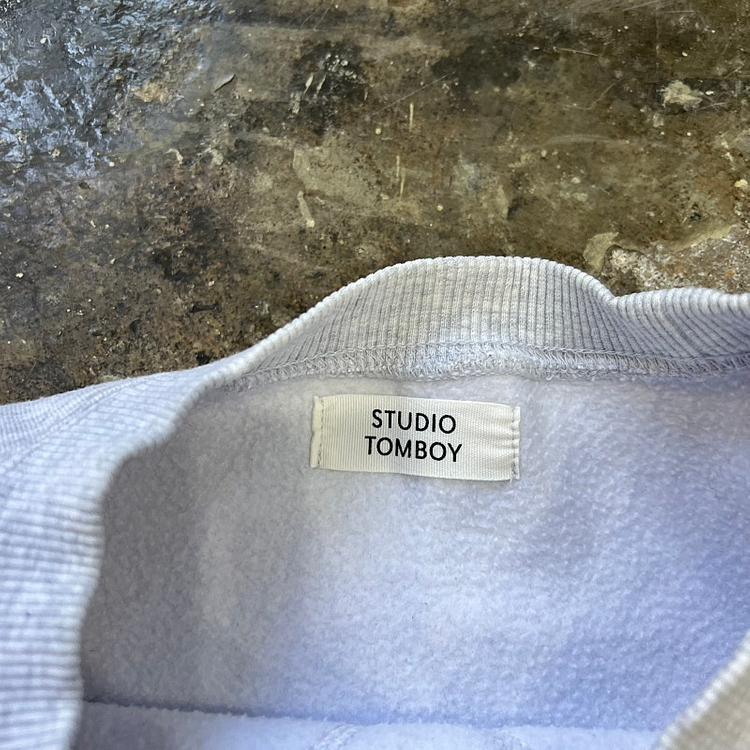 F) 스튜디오 톰보이 맨투맨 티셔츠 맨투맨티 스웻셔츠 시스템 럭키슈에뜨--4