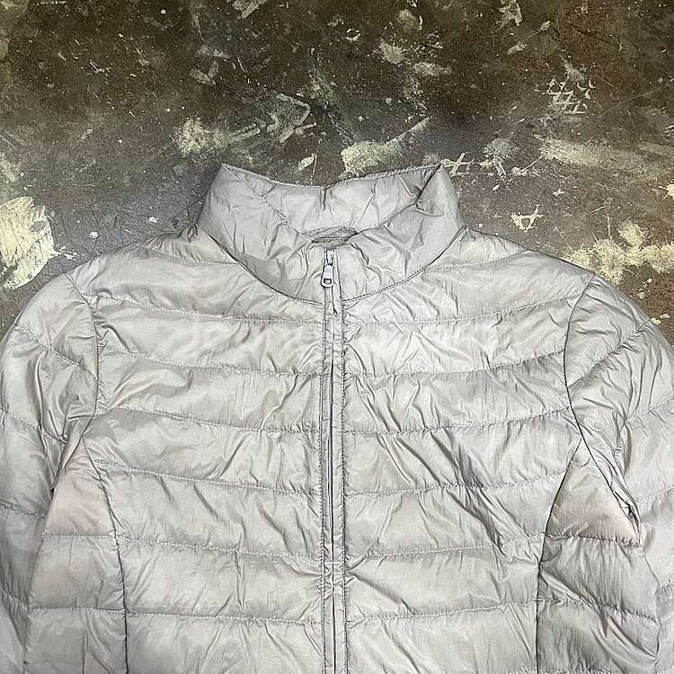 s) 유니클로 울트라라이트다운 경량 패딩 점퍼--1