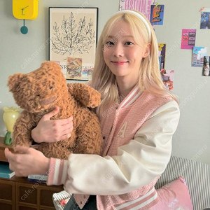 윈터착용 어반드레스 핑크 바시티 자켓 s