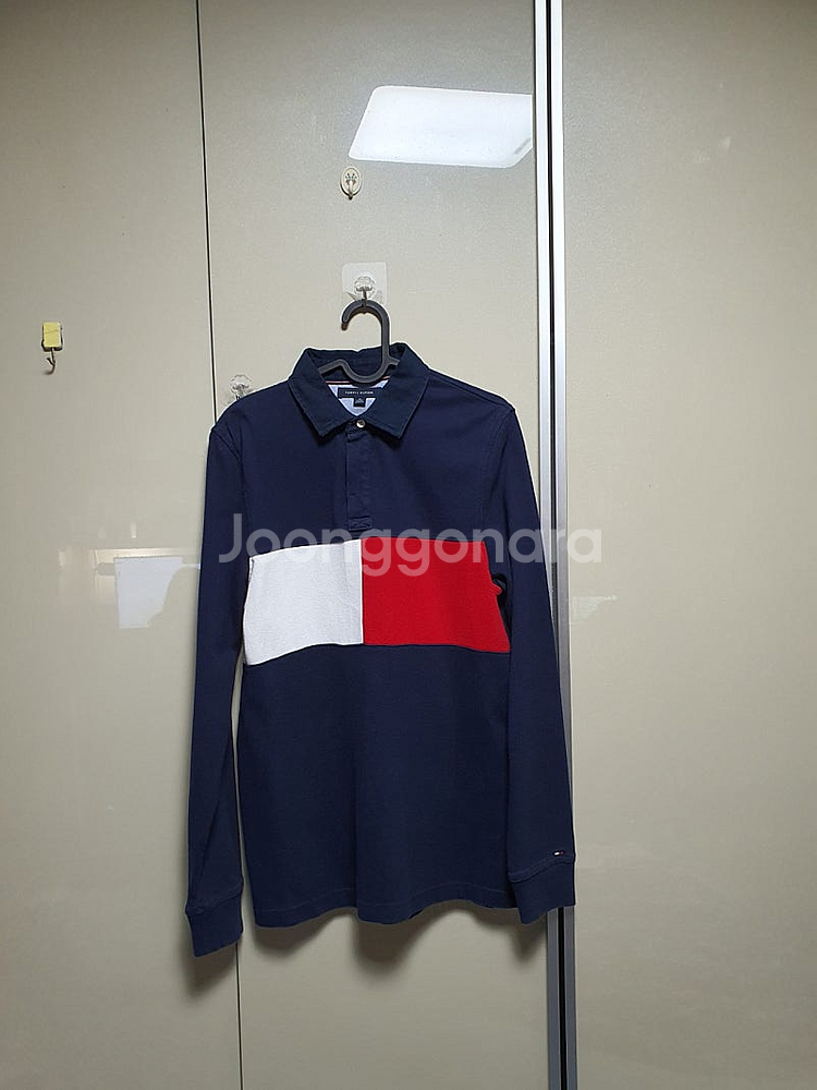 타미힐피거 빅로고 긴팔카라넥티셔츠(xs)//1.5만원--0