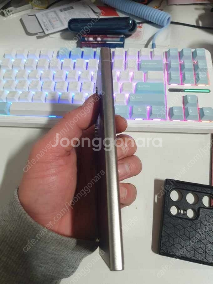 갤럭시S24 울트라 256G 바이올렛 판매합니다.--4
