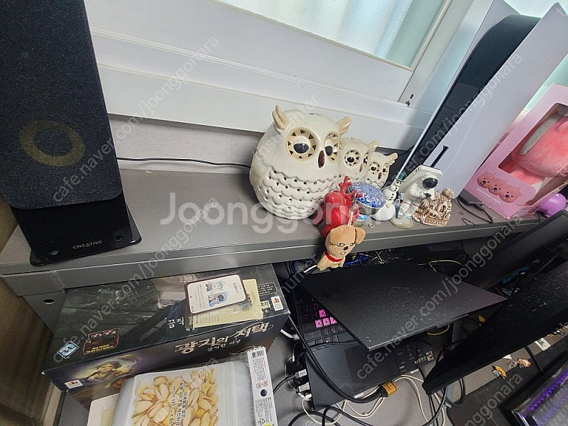 펀잇쳐스 컴퓨터 책상팝니다.--0