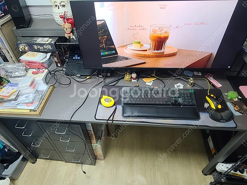 펀잇쳐스 컴퓨터 책상팝니다.--1