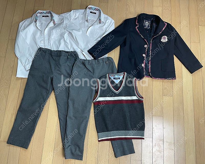 동명초 교복 ( 동복. 하복. 점퍼. 체육복. 일괄)--0