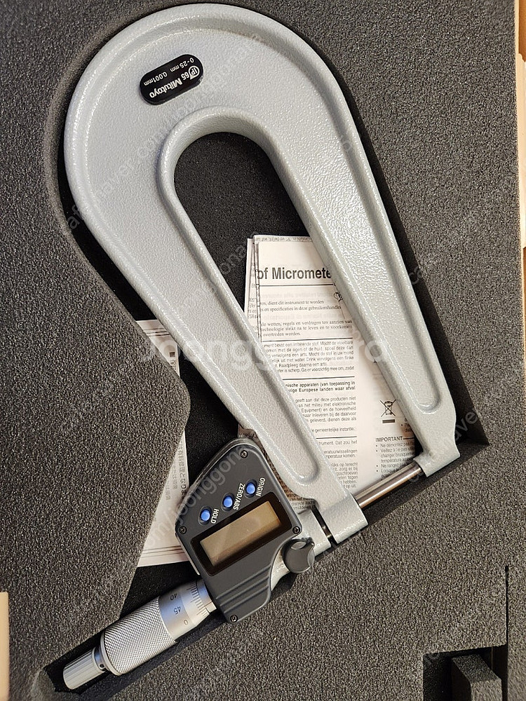 Mitutoyo micrometer 389-251--1