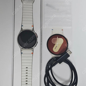 갤럭시 워치 7 40mm 크림 판매합니다.