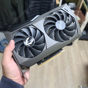 조택 RTX3070 게이밍 트윈엣지 그래픽카드 팝니다.