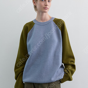 문달 Ted Raglan knit in Khaki