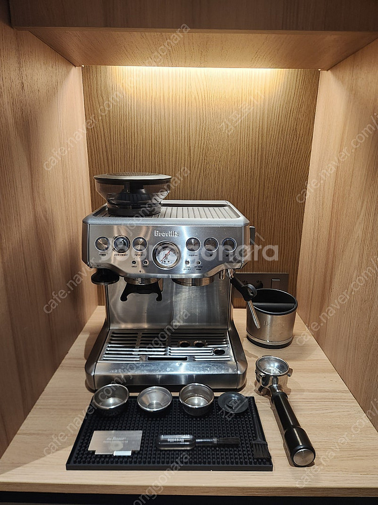 브레빌 870 커피머신--0