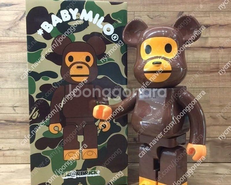 베이프 마일로 베어브릭 1000% 판매합니다.--0