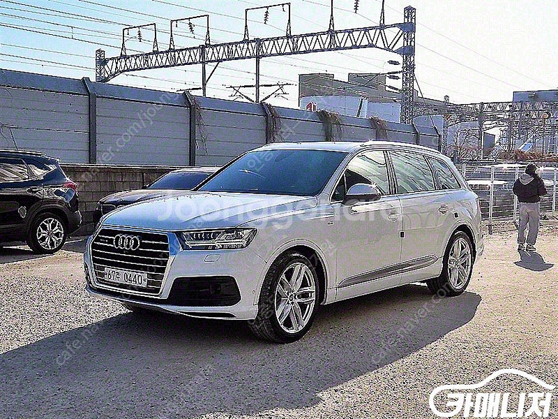[아우디]Q7 (4M) 45 TDI 콰트로 프리미엄 ★...--2