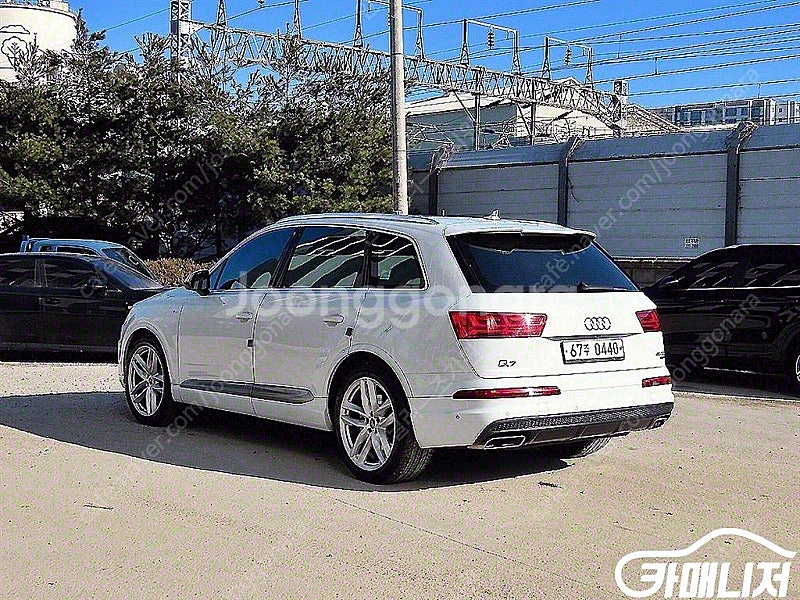 [아우디]Q7 (4M) 45 TDI 콰트로 프리미엄 ★...--3