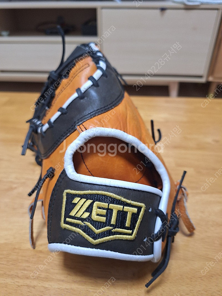 (좌투)1루 미트 제트 스티어하이드 판매합니다.--1