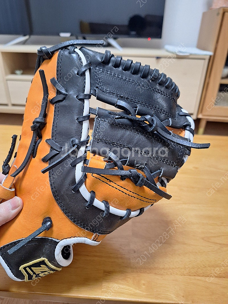 (좌투)1루 미트 제트 스티어하이드 판매합니다.--4