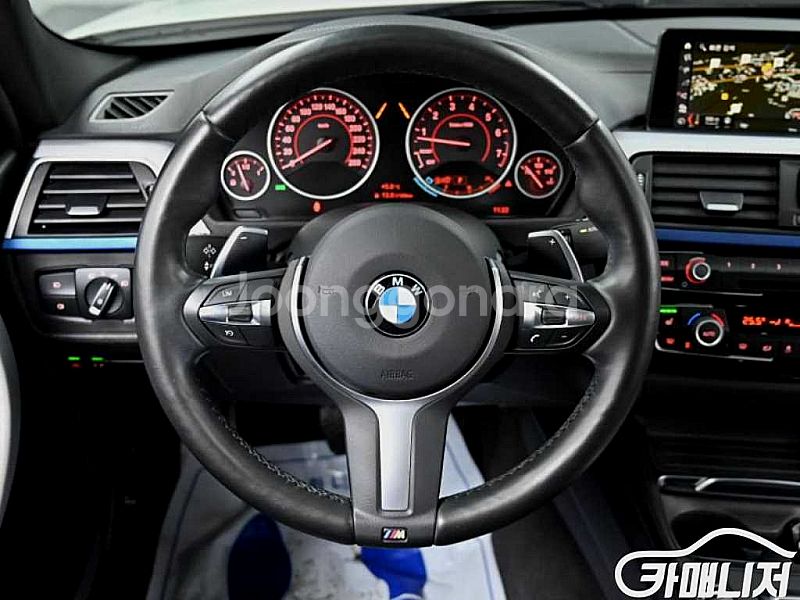 [BMW]3시리즈 (F30) 320i M 스포츠 (5인...--5