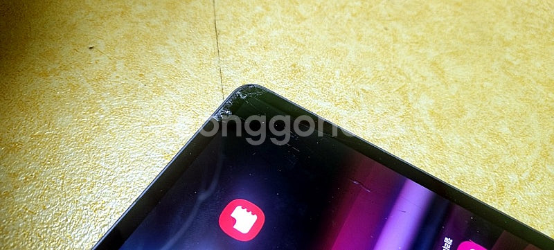 갤럭시탭 S9울트라 256GB + 자석거치대 팝니다--6