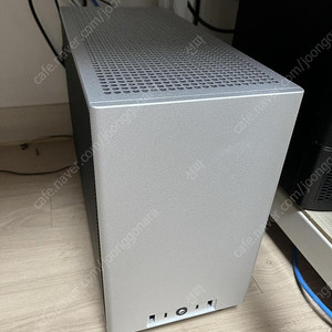 NCASE M1 EVO 라운드 판매