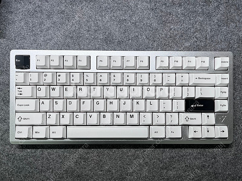 VGN VXE75 실버 아니아축 풀알루미늄 키보드--0