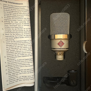 노이만 TLM102 neumann TLM102 거의 새거 판매합니다.