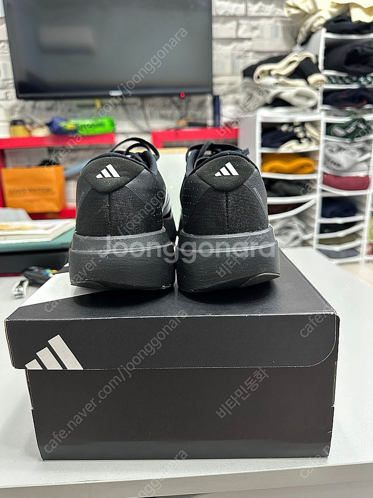 아디다스 evo sl 검정색 260. 13만!!--7