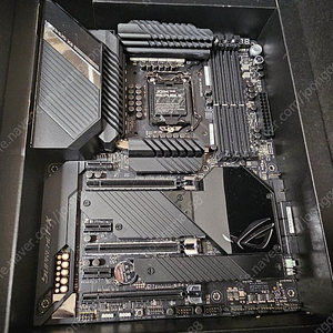 아수스 z490 maximus xii hero 메인보드