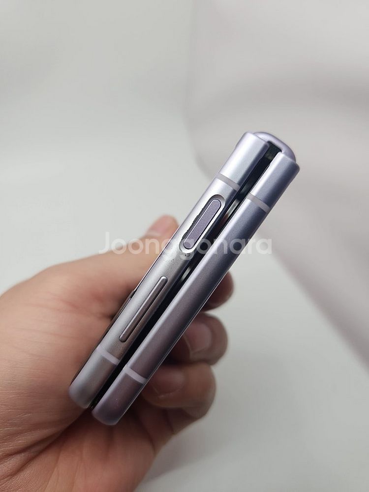 갤럭시Z플립3 256GB 퍼플 팝니다--4