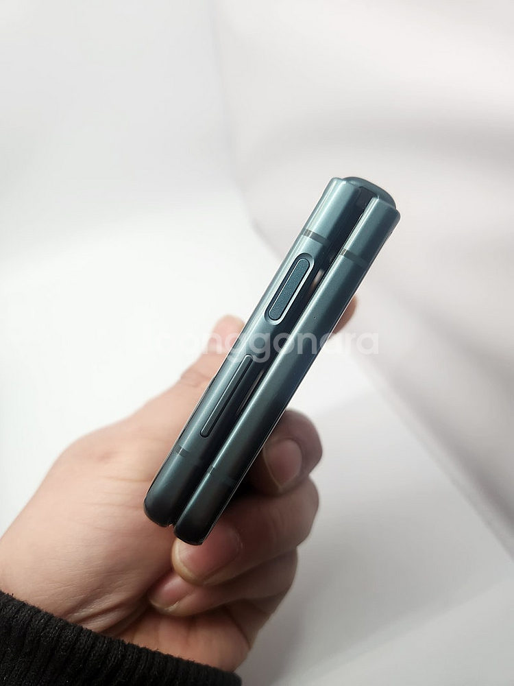 갤럭시Z플립3 256GB 그린 팝니다--5