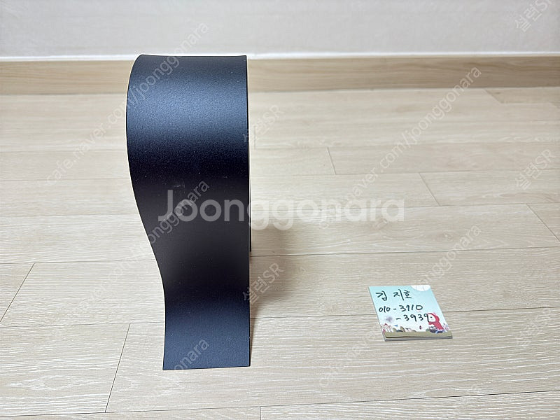 옴모양 헤드폰 거치대 팝니다.--1