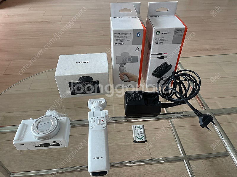 소니 ZV-1M2 + GP-VPTB2 (화이트) / 완...--1