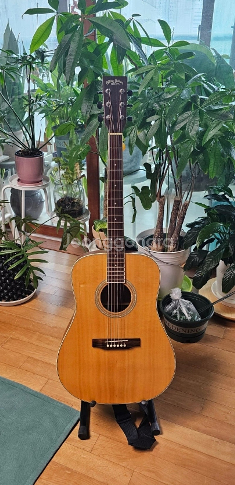 오봉 기타 크라운 수제 통기타--0