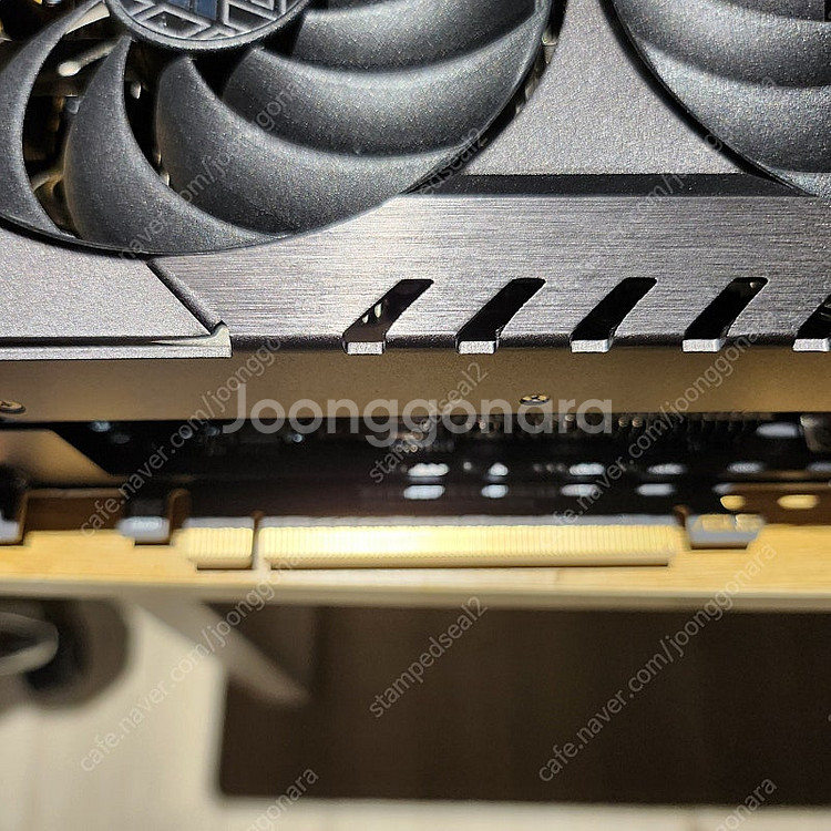 asus TUF 4090 4개월사용품 팝니다.--4