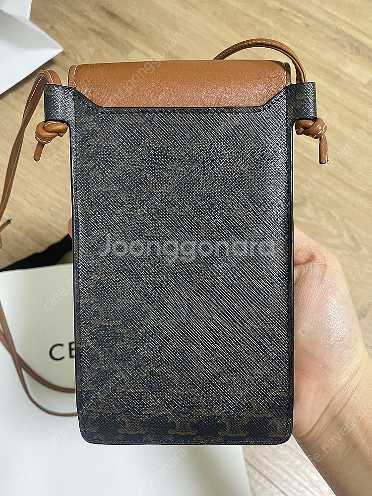 셀린느 플랩 휴대폰 파우치--3