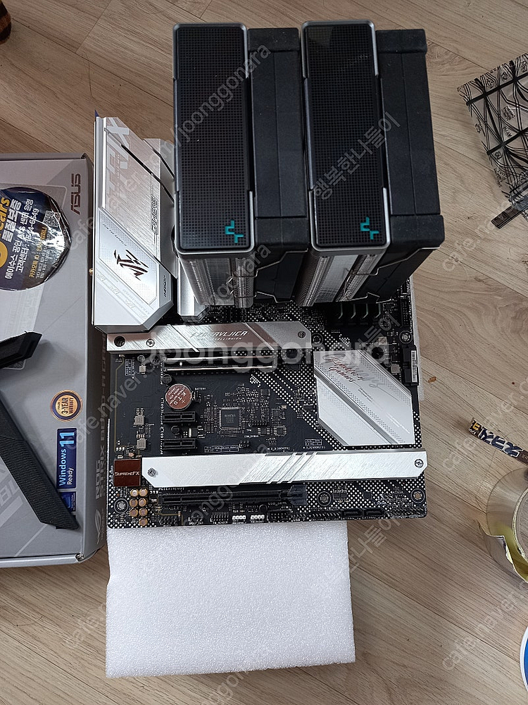 I9 13900KF ASUS ROG STRIX B660...--1