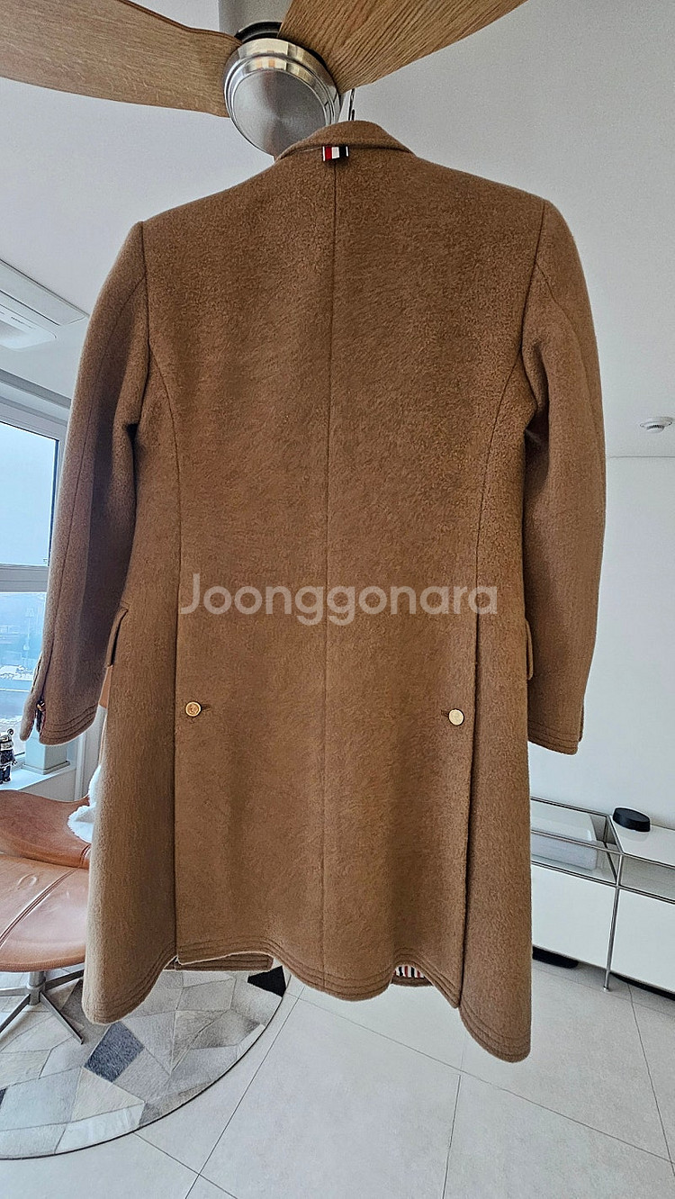 톰브라운 여성 코트 하이 암홀 체스터필드 FOC300A...--1